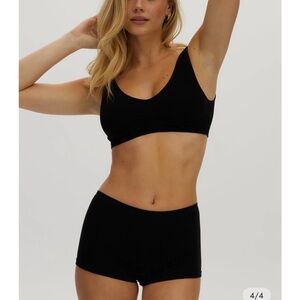 NWT Bamboo seamless boyshort underwear small